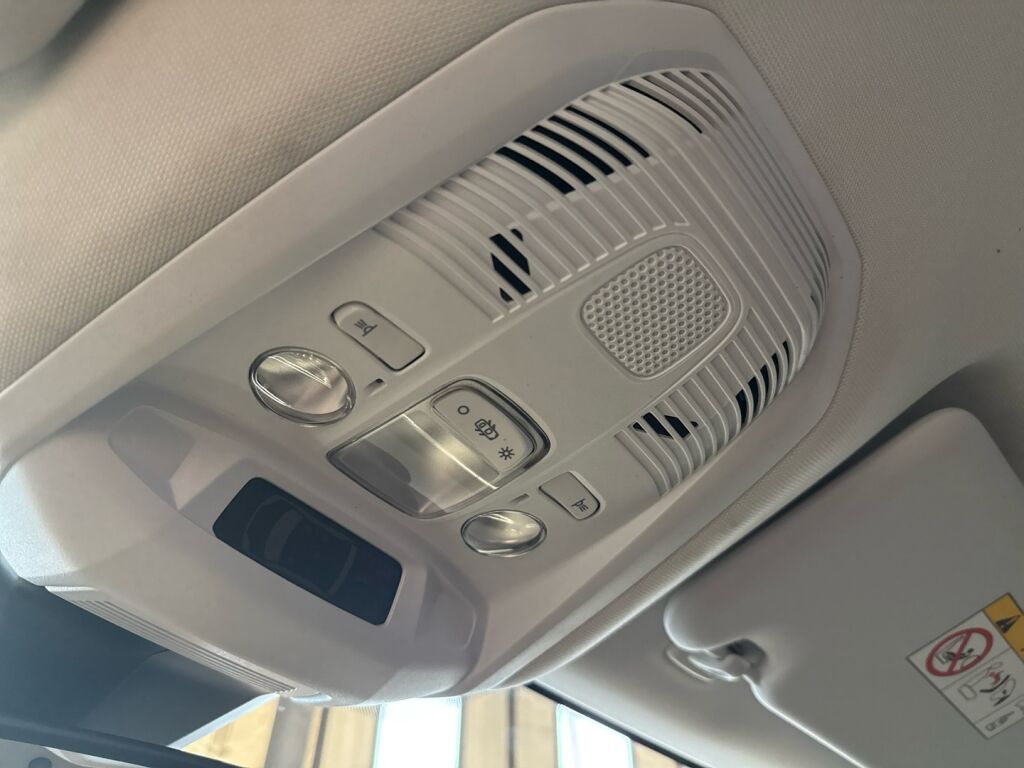 Peugeot 3008 2017 Ruskea (beige)