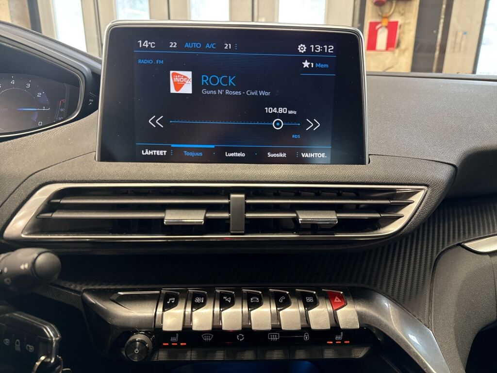 Peugeot 3008 2017 Ruskea (beige)