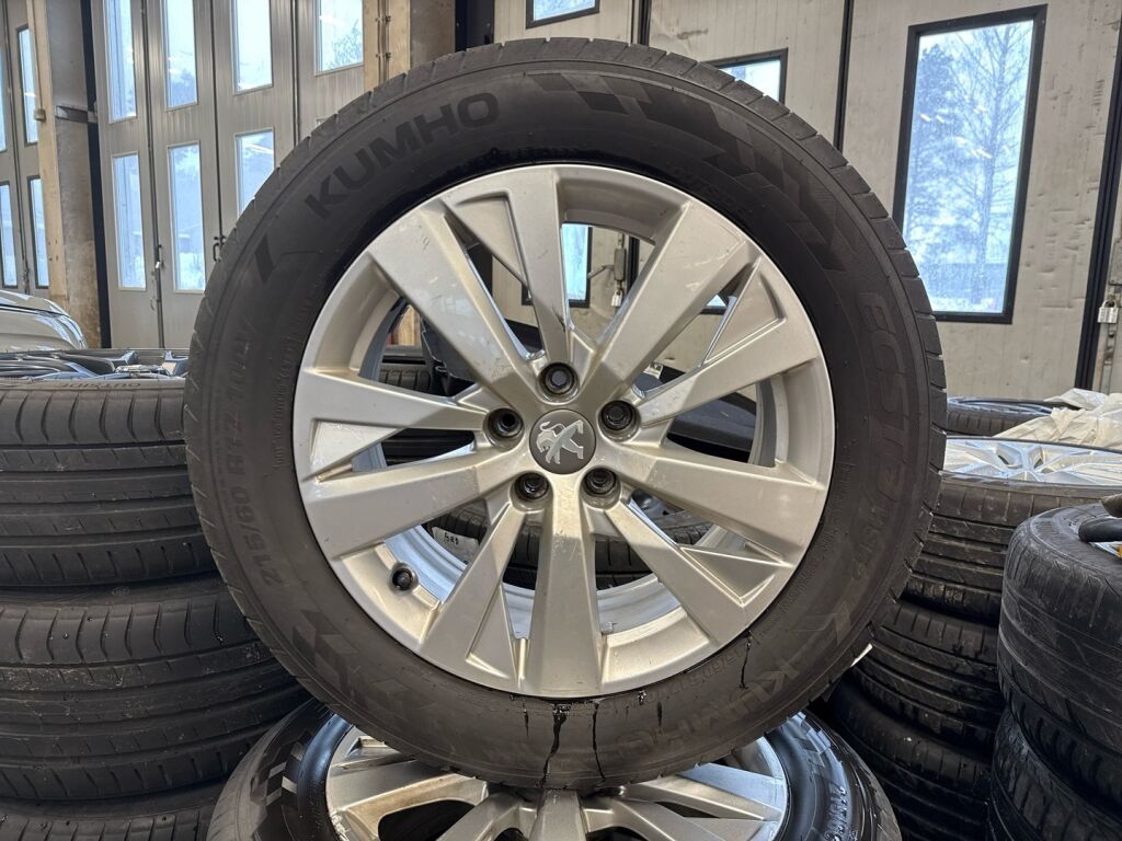 Peugeot 3008 2017 Ruskea (beige)