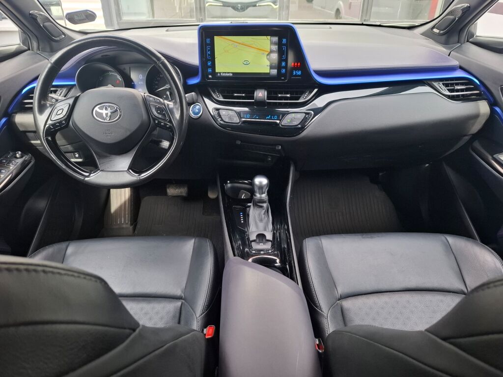Toyota C-HR 2017 Valkoinen