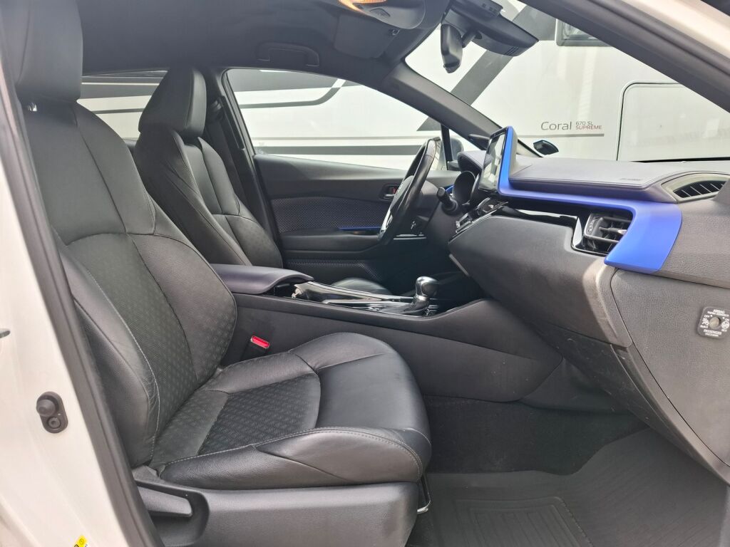 Toyota C-HR 2017 Valkoinen