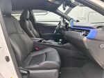 Toyota C-HR 2017 Valkoinen