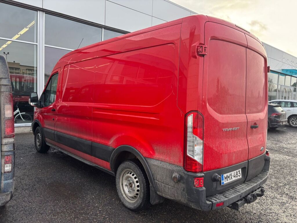 Ford Transit 2017 Punainen