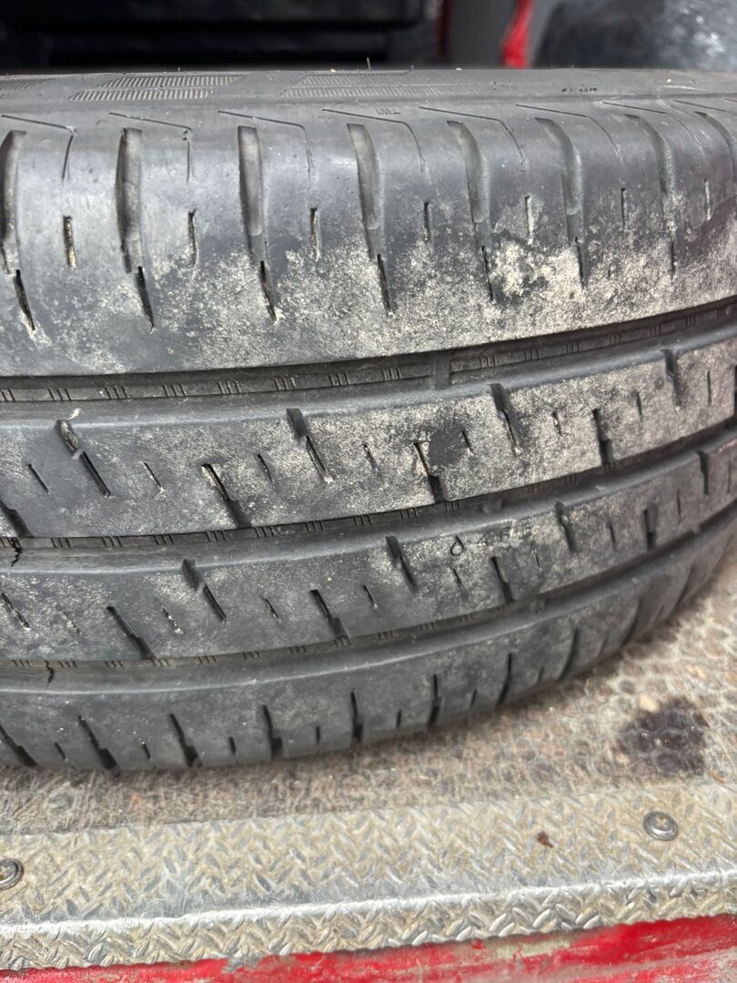 Ford Transit 2017 Punainen