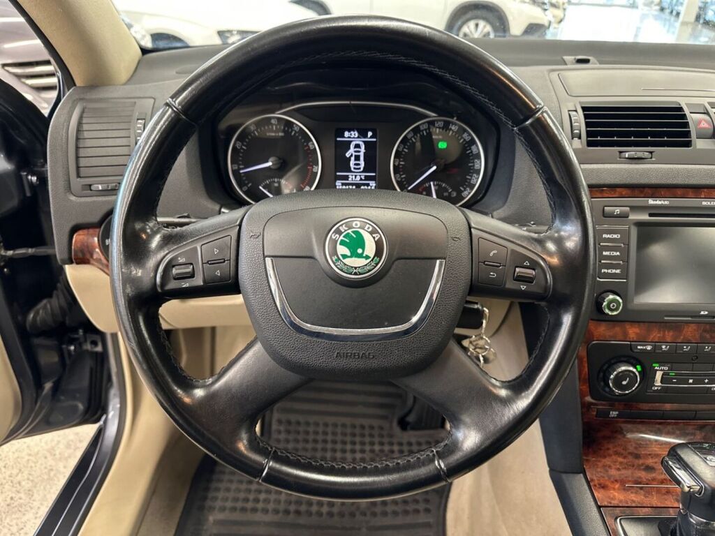 Skoda Octavia 2009 Harmaa