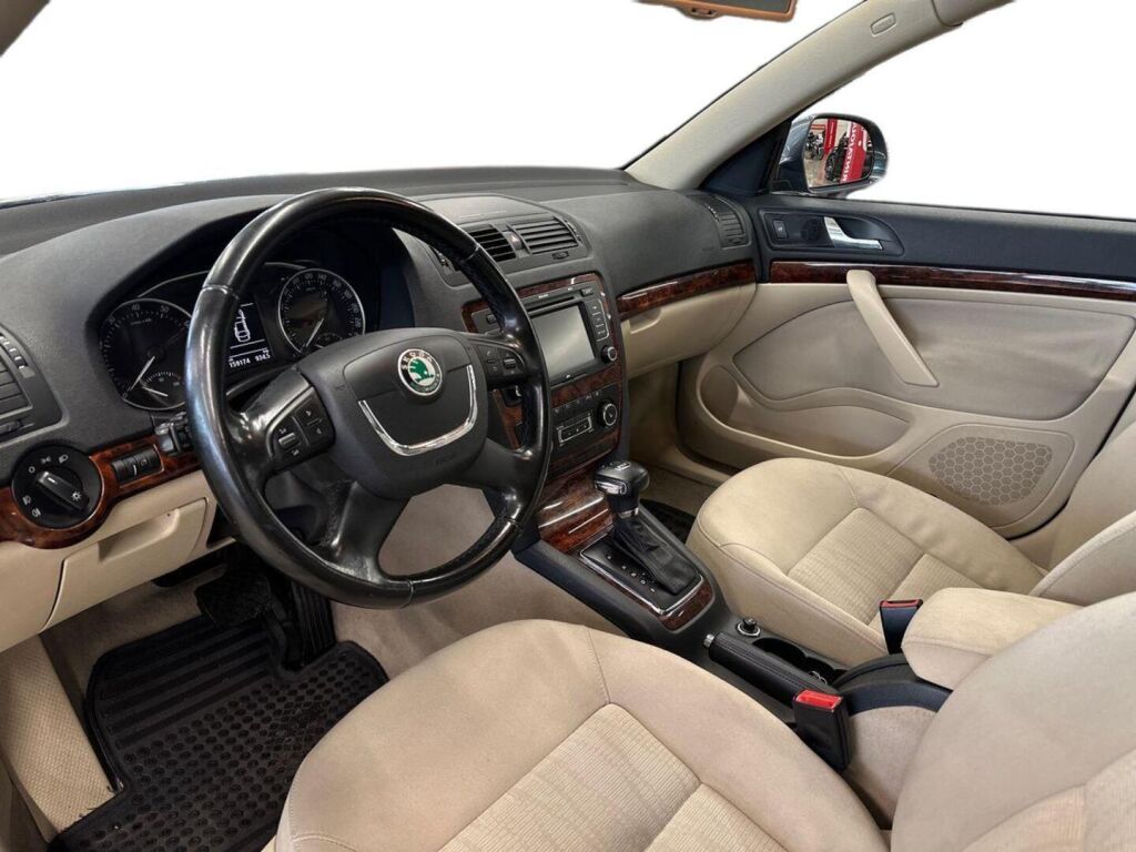 Skoda Octavia 2009 Harmaa