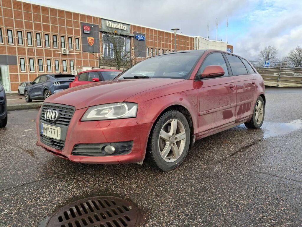 Audi A3 2010 Punainen