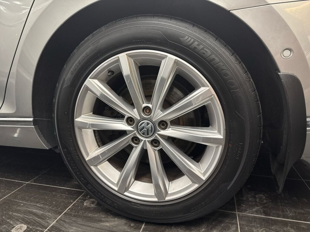 Volkswagen Passat 2015 Harmaa