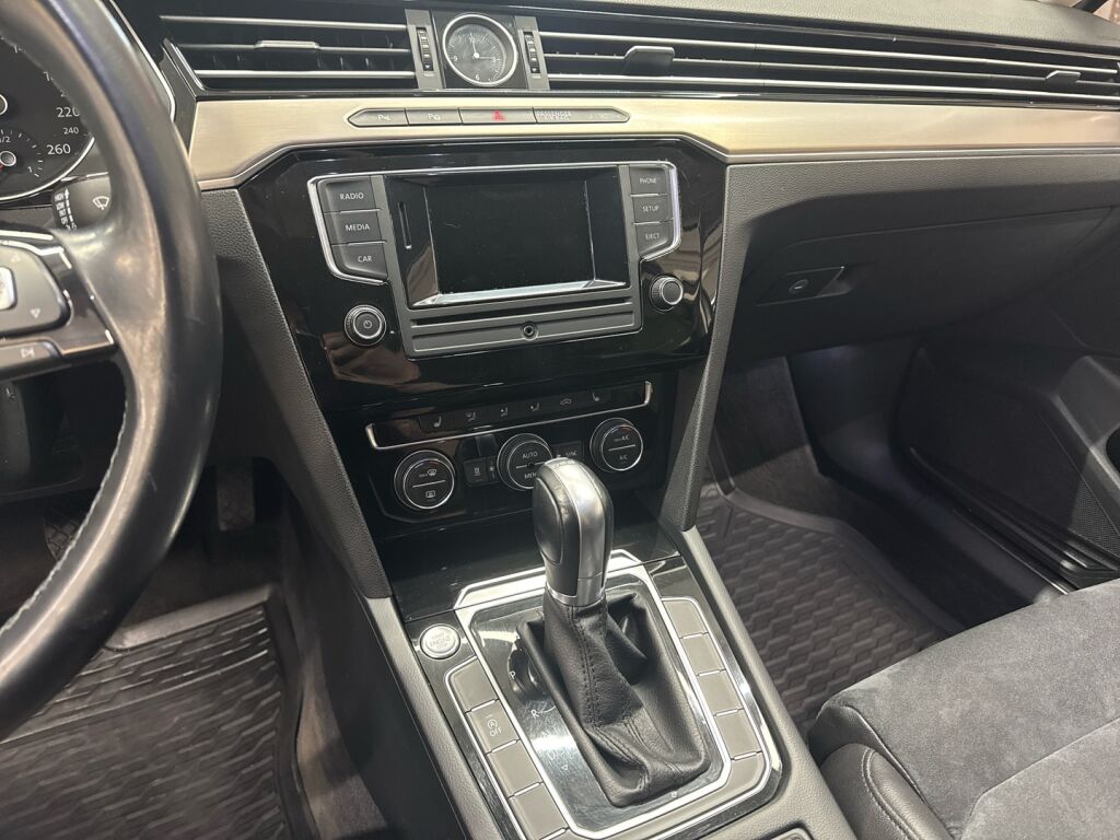 Volkswagen Passat 2015 Harmaa