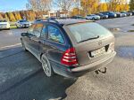 Mercedes-Benz C 2006 Musta