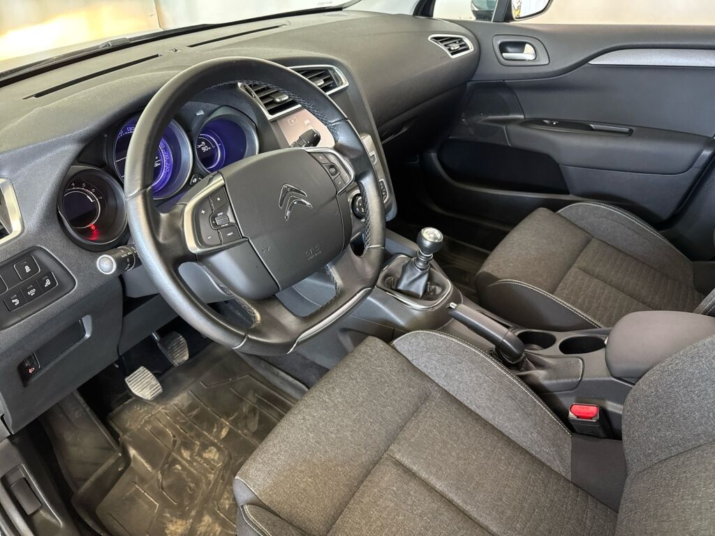 Citroen C4 2015 Sininen