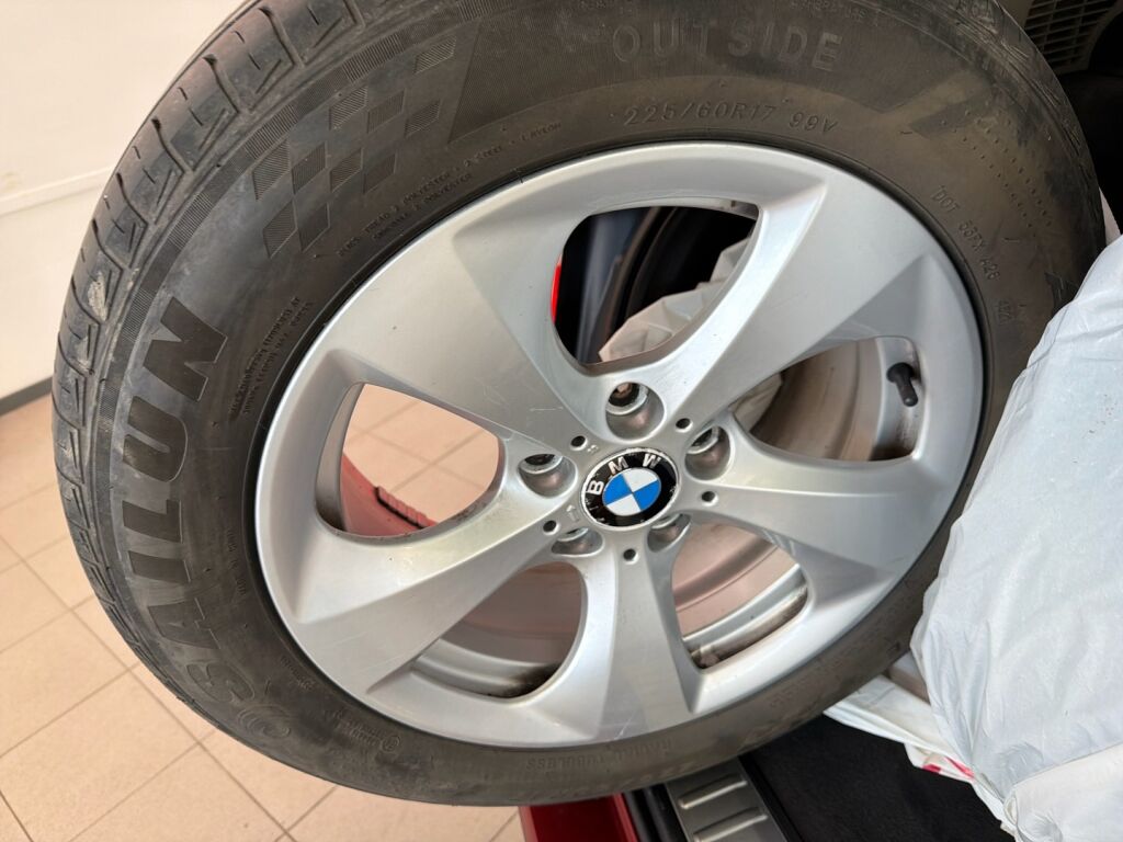 BMW X3 2011 Punainen