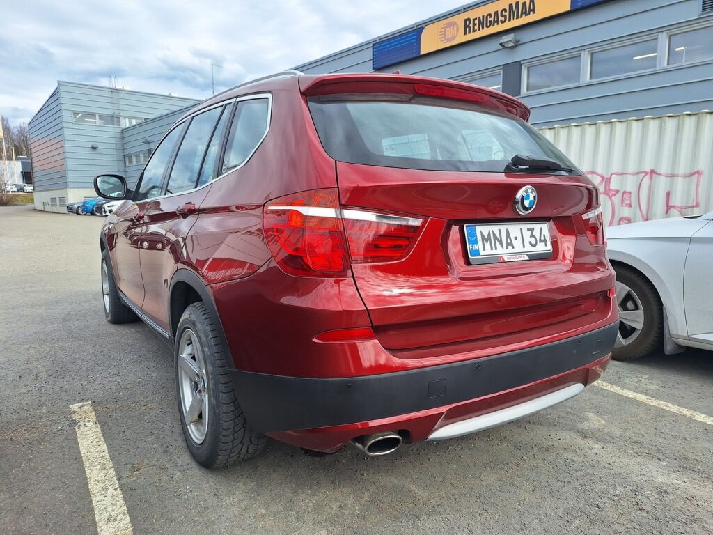 BMW X3 2011 Punainen