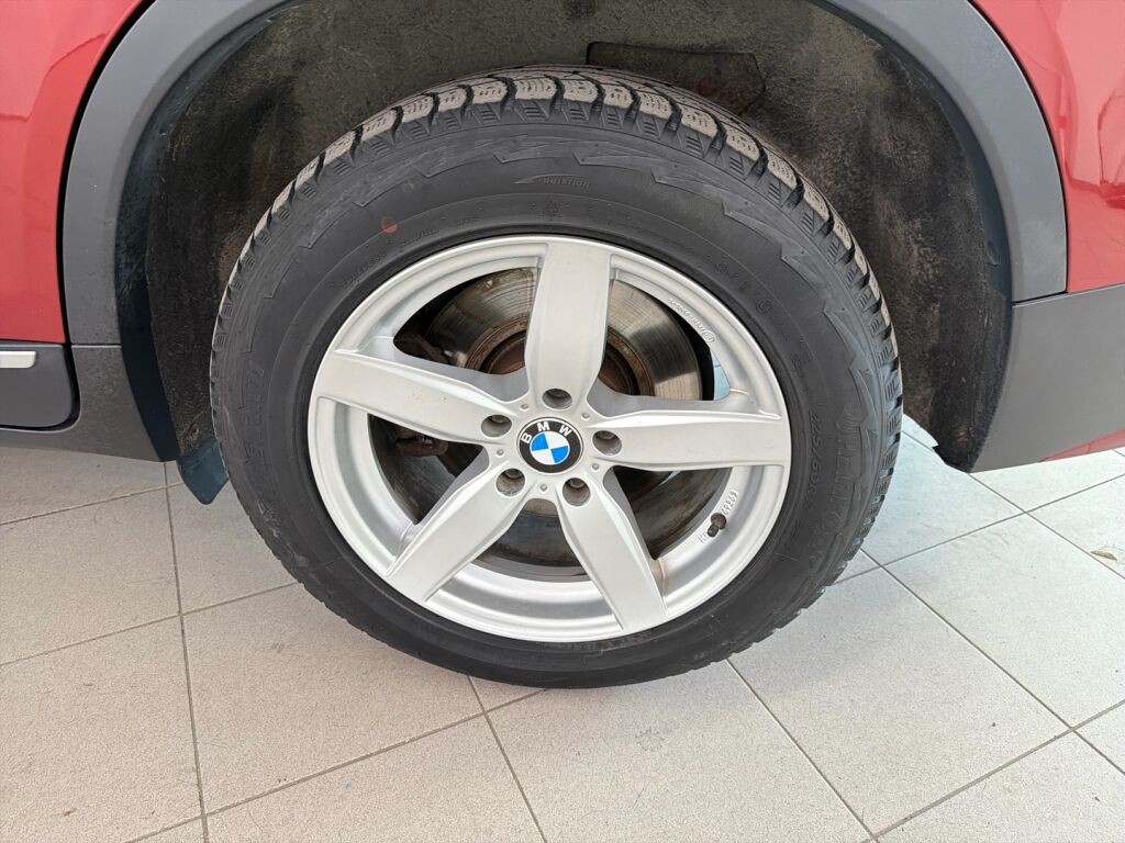 BMW X3 2011 Punainen