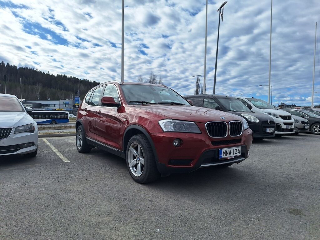 BMW X3 2011 Punainen