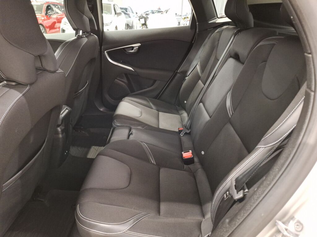 Volvo V40 2016 Hopea