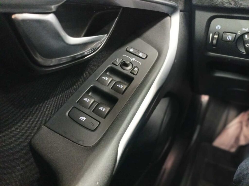 Volvo V40 2016 Hopea