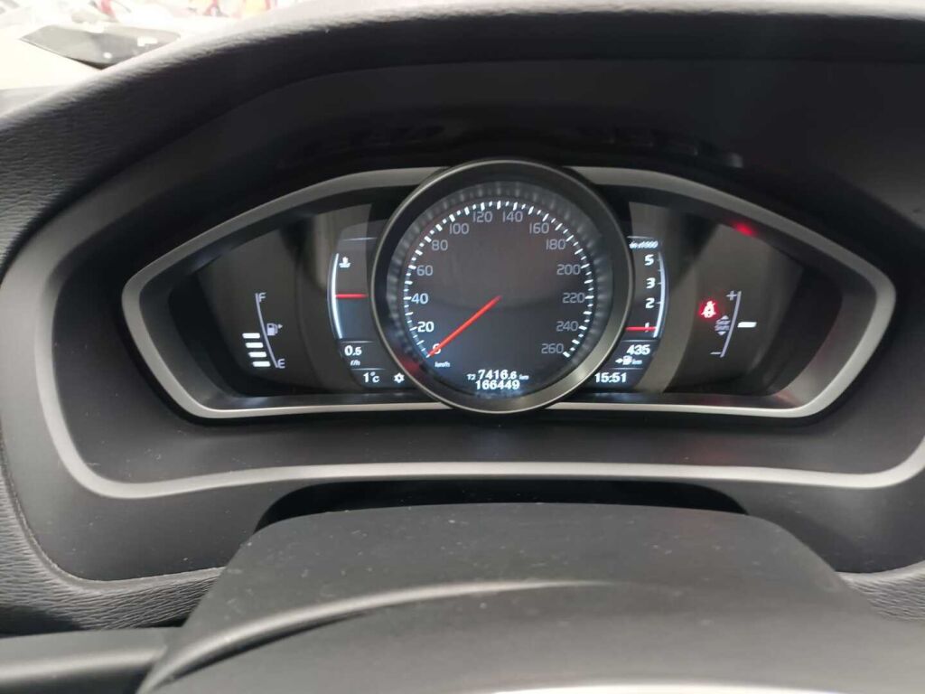 Volvo V40 2016 Hopea