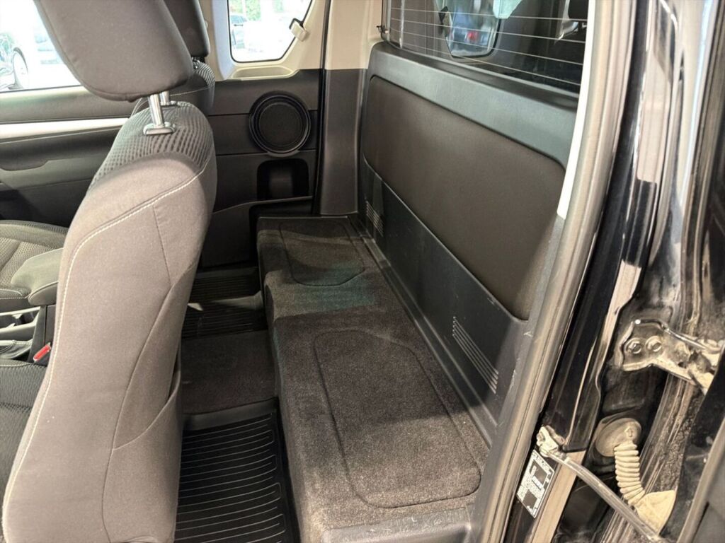 Toyota Hilux 2018 Musta