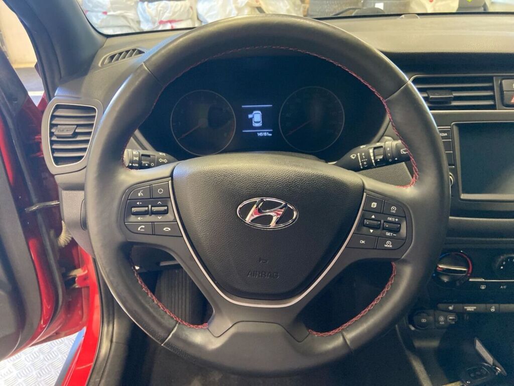 Hyundai i20 Active Cross 2020 Punainen
