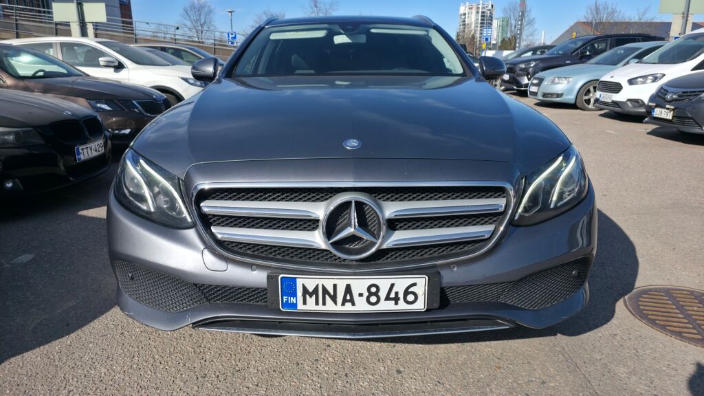 Mercedes-Benz E 2016 Harmaa