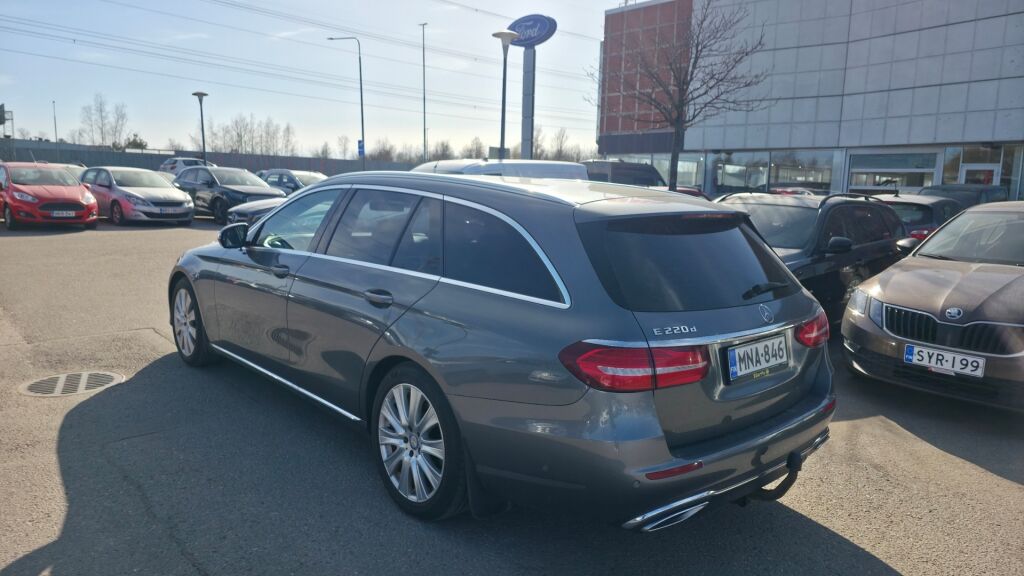 Mercedes-Benz E 2016 Harmaa