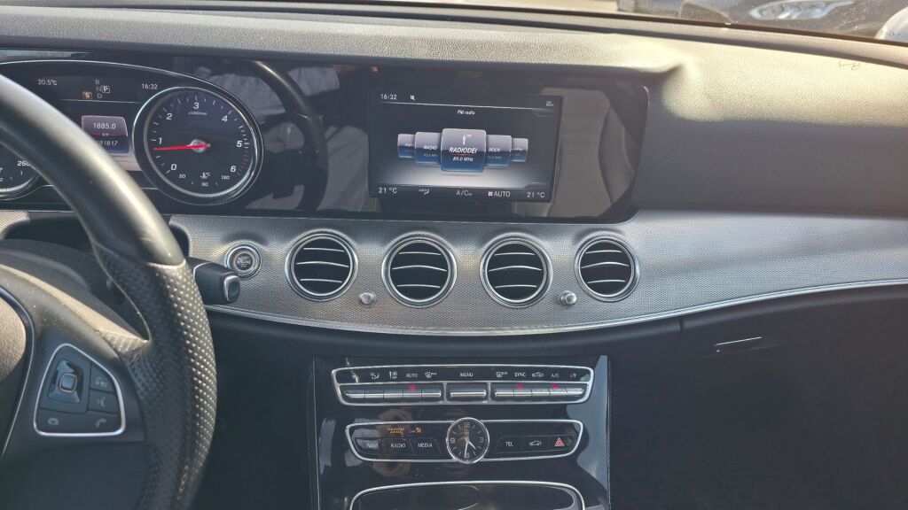 Mercedes-Benz E 2016 Harmaa