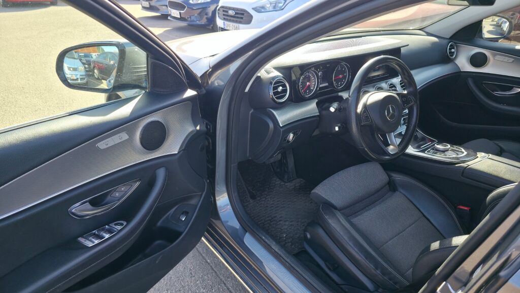 Mercedes-Benz E 2016 Harmaa