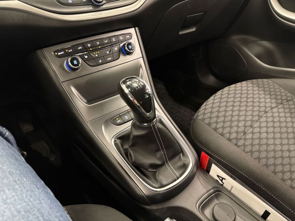 Opel Astra 2018 Sininen