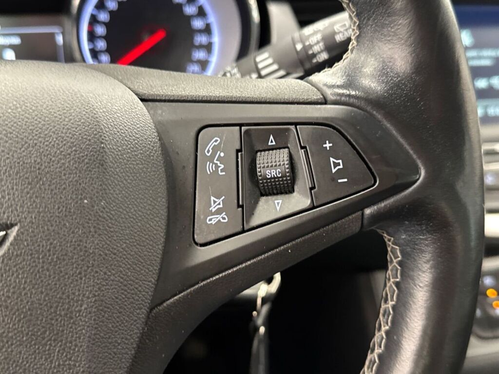 Opel Astra 2018 Sininen