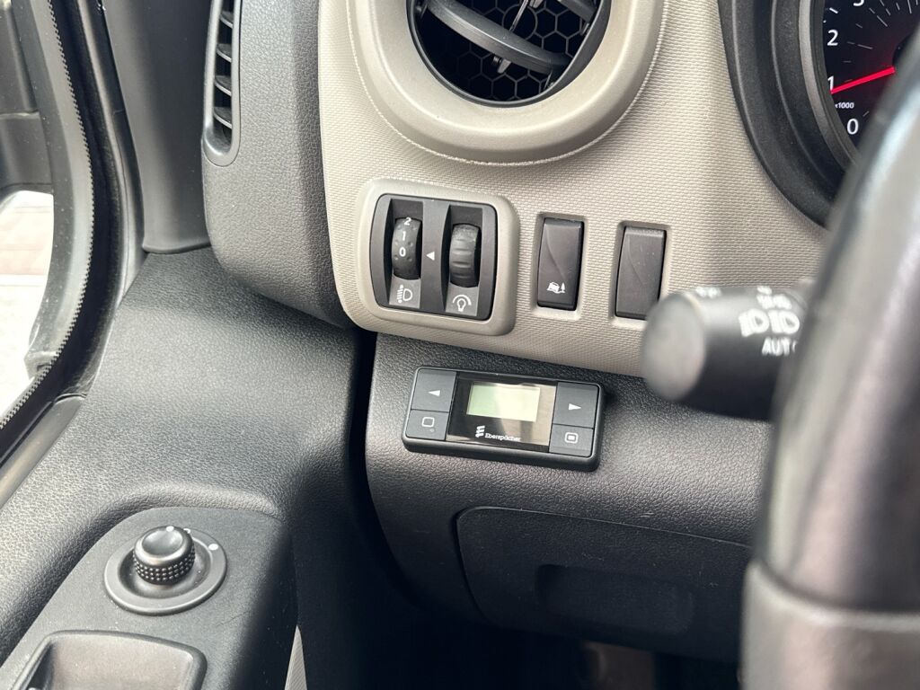 Renault Trafic 2018 Valkoinen