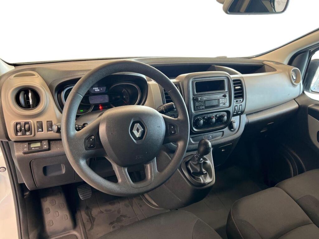 Renault Trafic 2017 Valkoinen