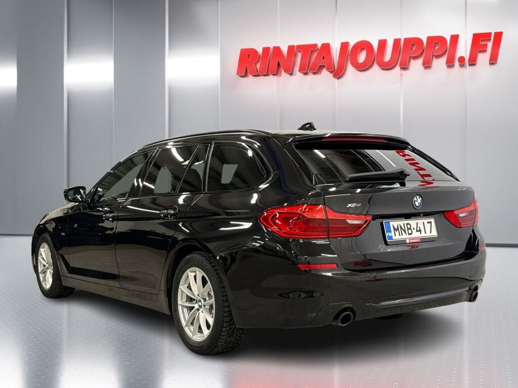 BMW 520 2017 Musta