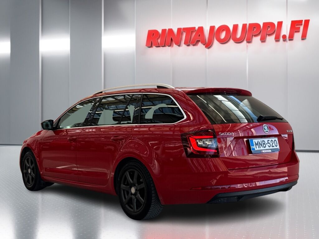 Skoda Octavia 2018 Punainen