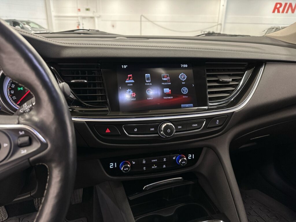Opel Insignia 2017 Hopea
