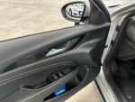 Opel Insignia 2017 Hopea