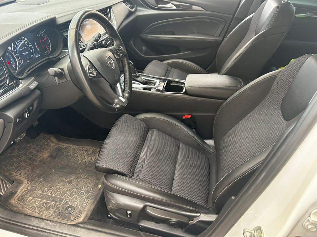 Opel Insignia 2018 Valkoinen