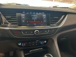 Opel Insignia 2018 Valkoinen