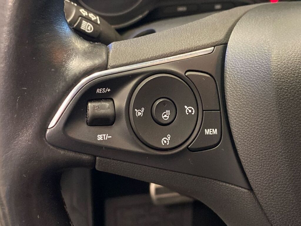 Opel Grandland X 2018 Sininen
