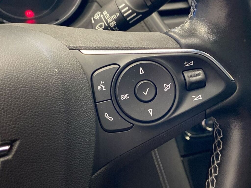 Opel Grandland X 2018 Sininen