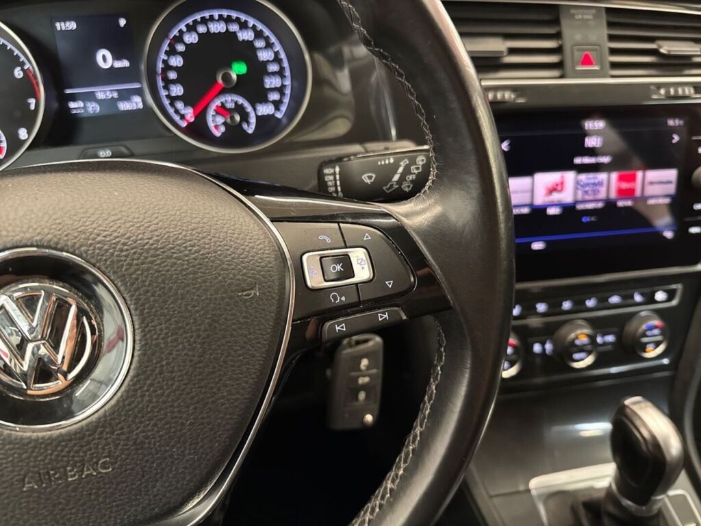 Volkswagen Golf 2018 Harmaa