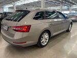 Skoda Superb 2017 Ruskea (beige)