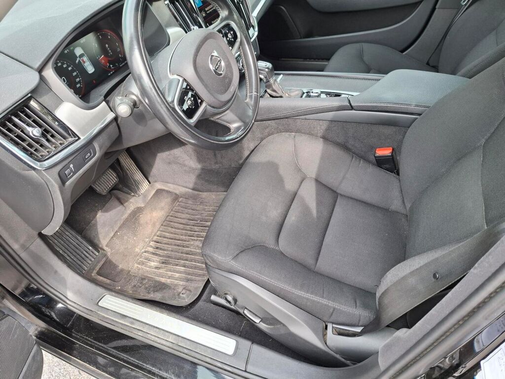 Volvo S90 2018 Musta