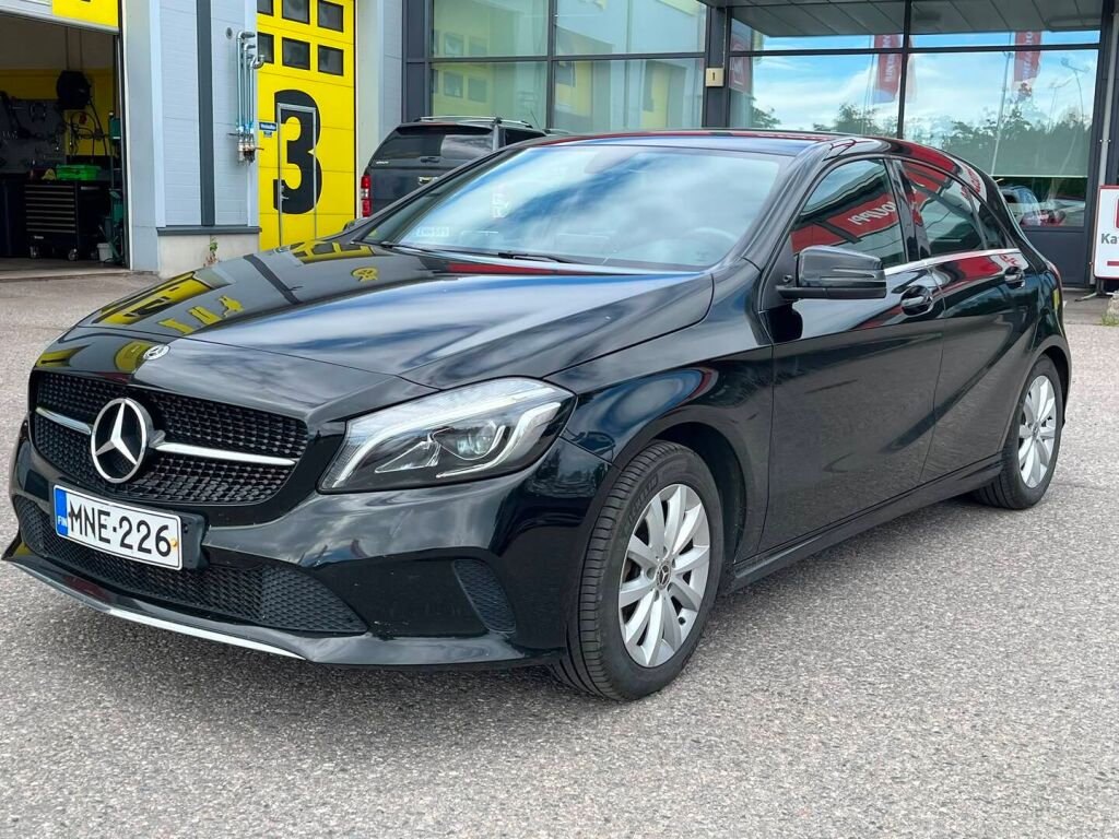 Mercedes-Benz A 2017 Musta