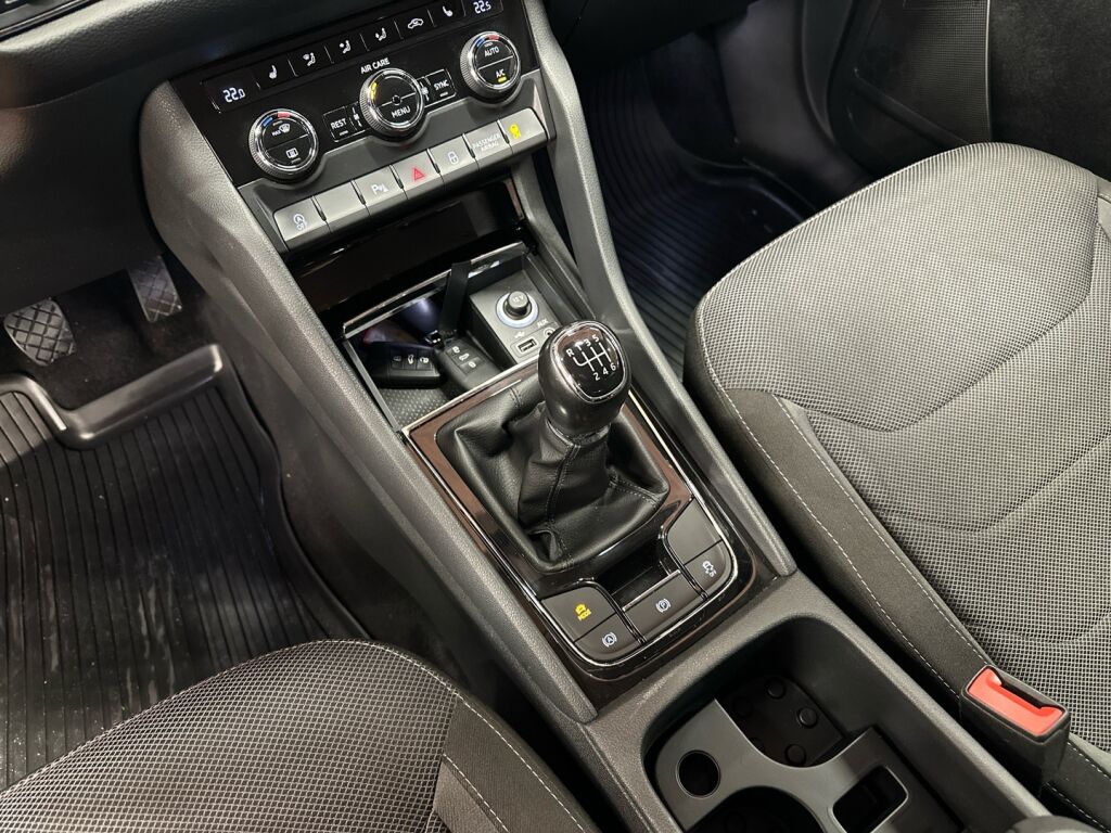 Skoda Kodiaq 2017 Ruskea (beige)