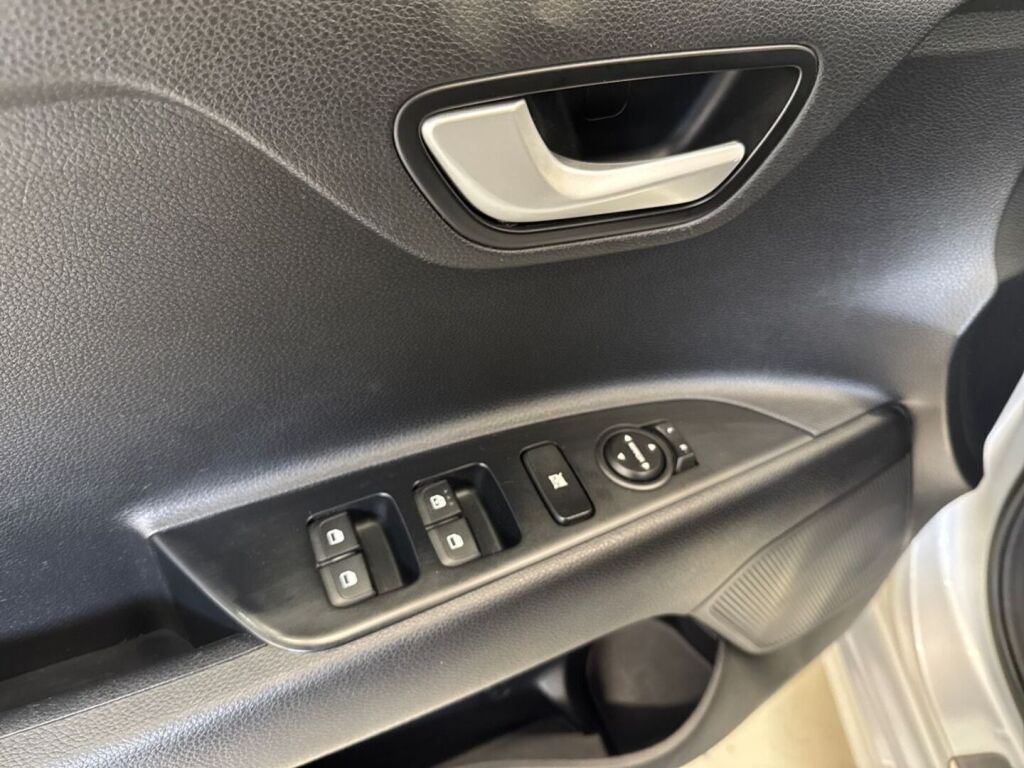 Kia Rio 2018 Hopea