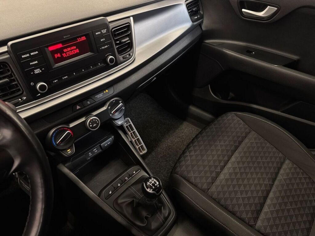 Kia Rio 2018 Hopea