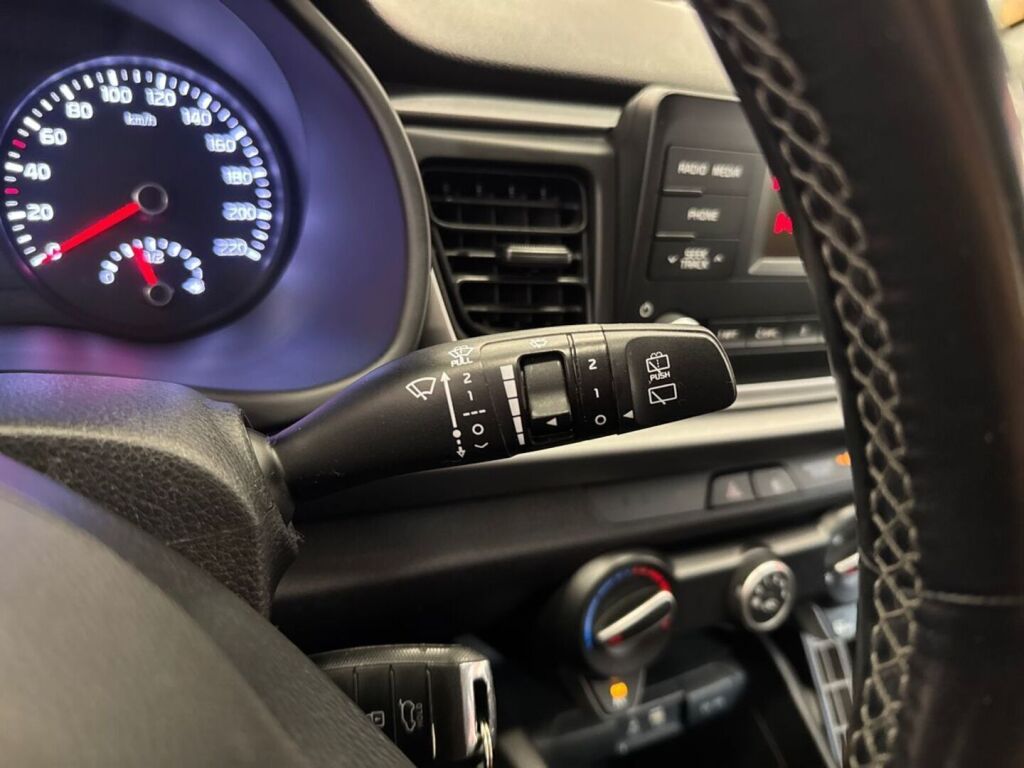 Kia Rio 2018 Hopea
