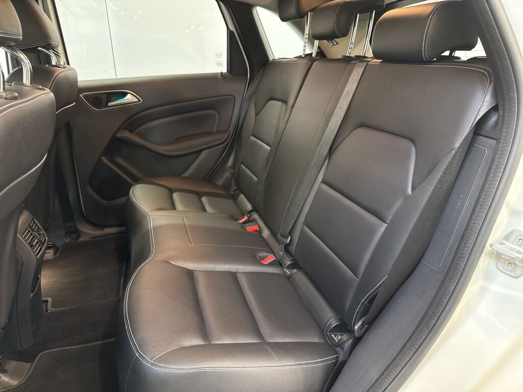 Mercedes-Benz B 2016 Valkoinen