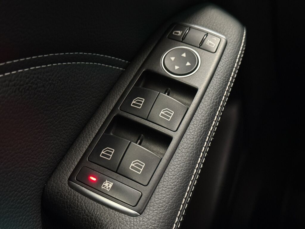 Mercedes-Benz B 2016 Valkoinen